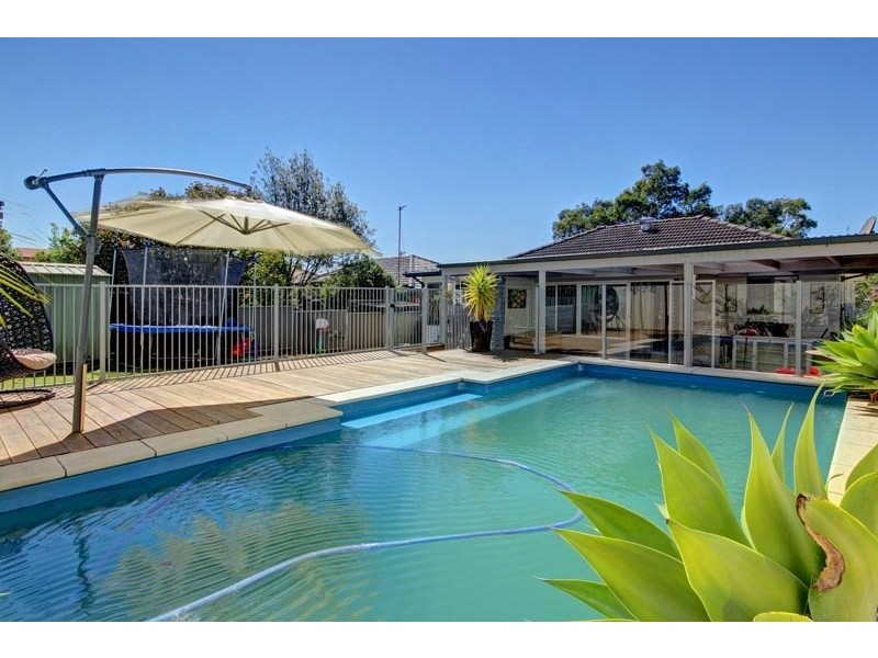 26 Burrell Crescent, Dapto NSW 2530