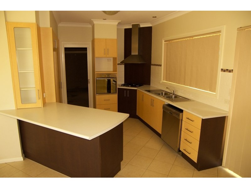 15 Rosemount Street, Dapto NSW 2530