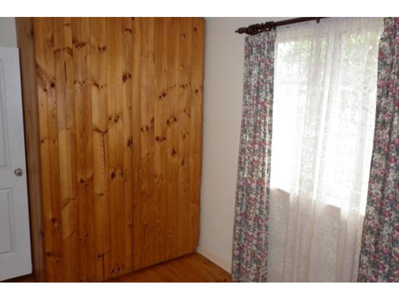 11 Caloola Avenue, Koonawarra NSW 2530