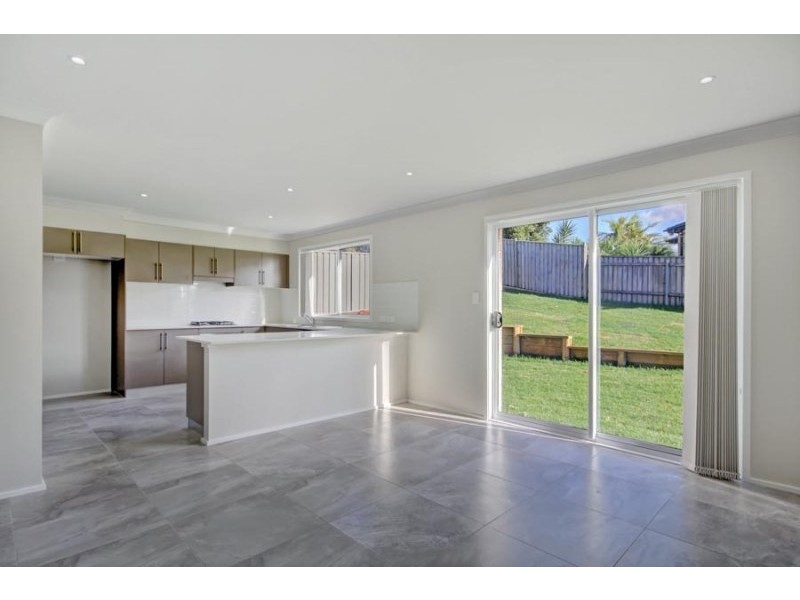 13 Saltwater Circuit, Kanahooka NSW 2530