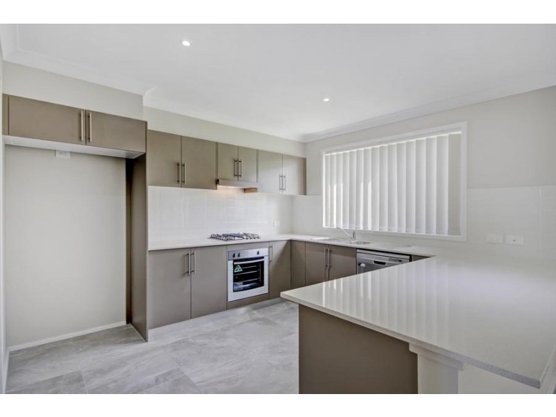 13 Saltwater Circuit, Kanahooka NSW 2530