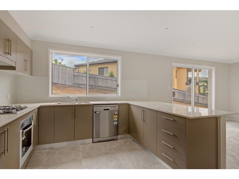 13 Saltwater Circuit, Kanahooka NSW 2530