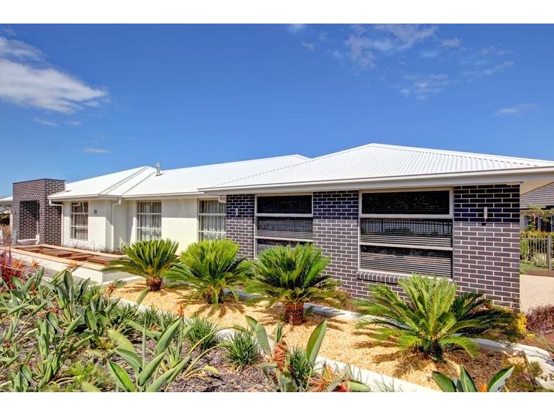 1 Brooks Reach Road, Horsley NSW 2530