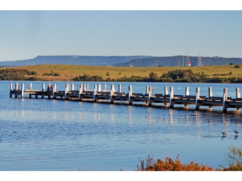 Brooks Terrace, Kanahooka NSW 2530