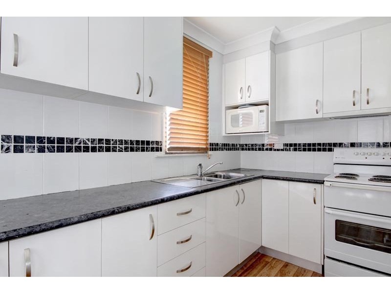 18 Bangaroo Avenue, Dapto NSW 2530