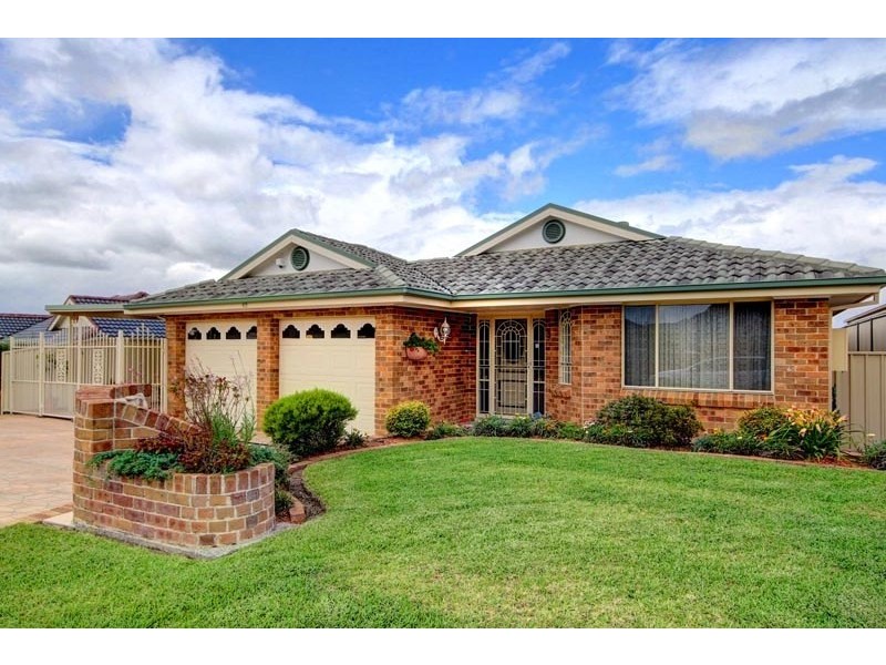 42 Denham Drive, Horsley NSW 2530