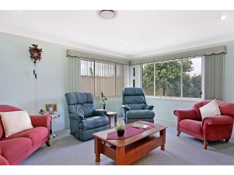 42 Denham Drive, Horsley NSW 2530