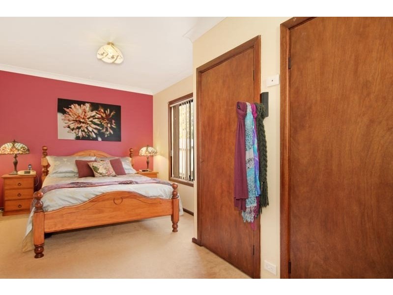 15 Yorkshire Road, Dapto NSW 2530