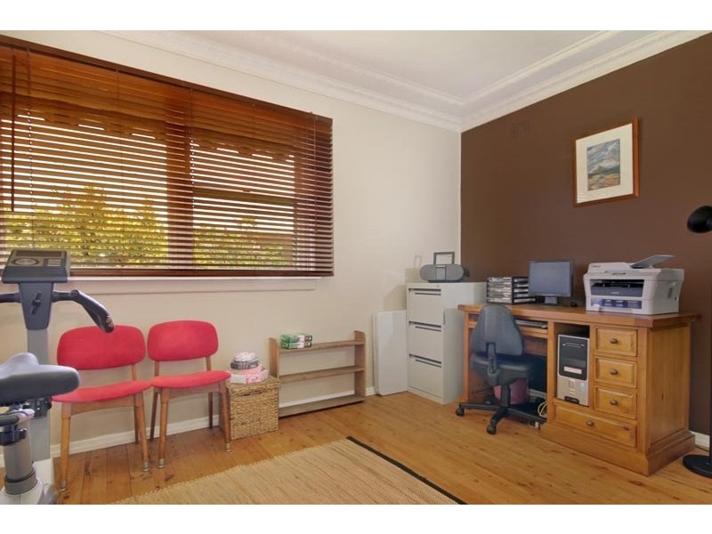 15 Yorkshire Road, Dapto NSW 2530