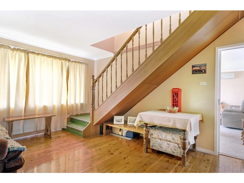 73 Tait Avenue, Kanahooka NSW 2530