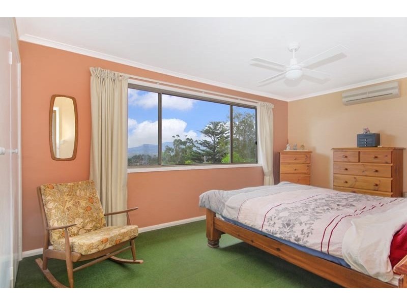 73 Tait Avenue, Kanahooka NSW 2530