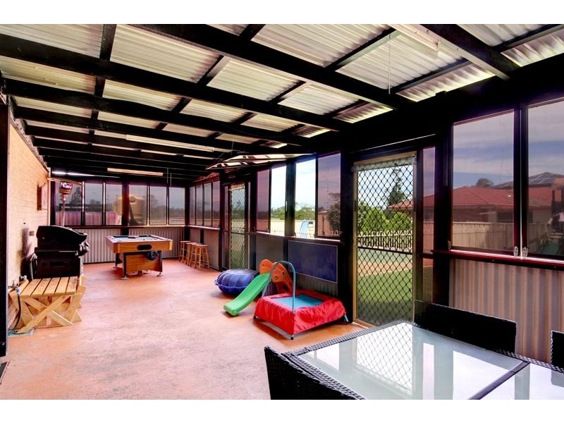 7 Goodman Place, Horsley NSW 2530
