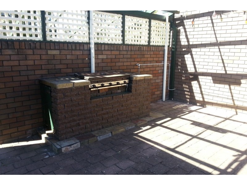 2 Gareema Avenue, Koonawarra NSW 2530