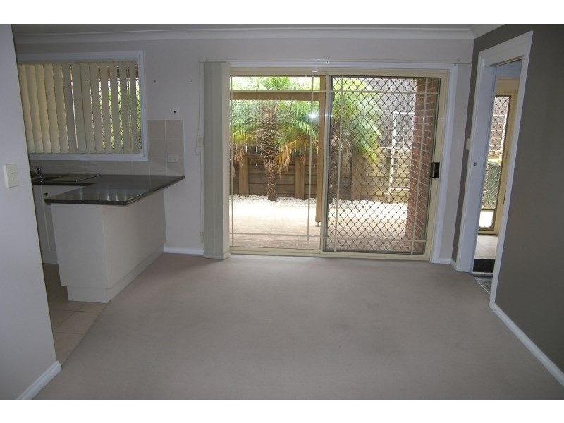 1/1 Gilba Road, Koonawarra NSW 2530