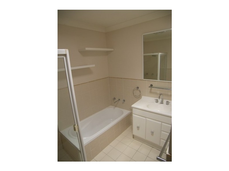 1/1 Gilba Road, Koonawarra NSW 2530