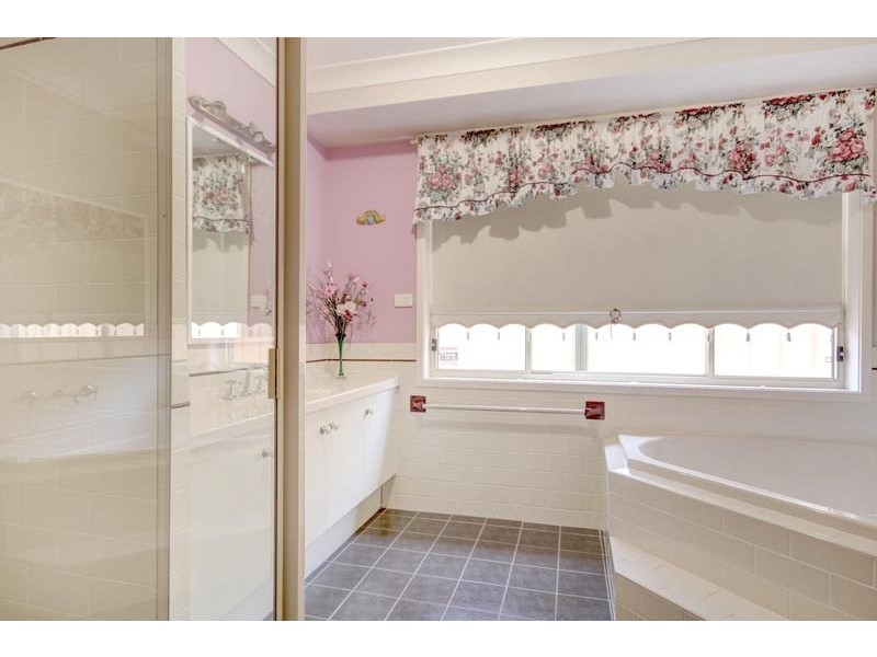 39 Brindabella Drive, Horsley NSW 2530