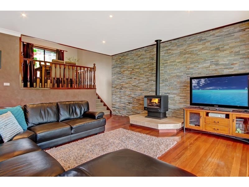 35 Noble Road, Albion Park NSW 2527