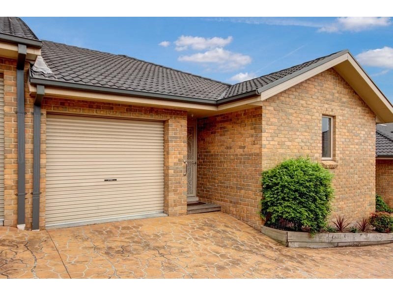 2/120 Bong Bong Road, Horsley NSW 2530