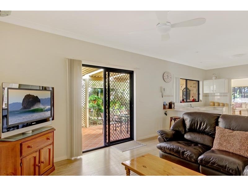 12 Delmont Street, Kanahooka NSW 2530