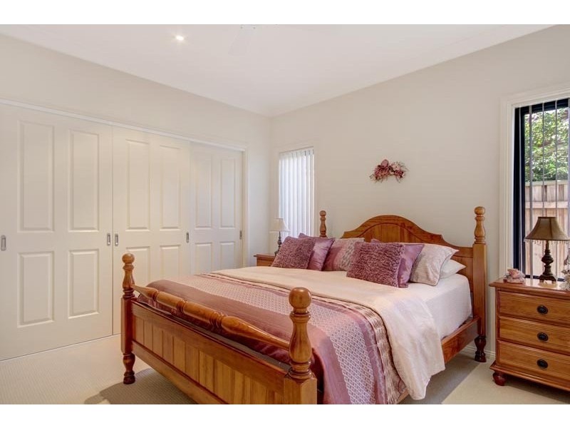 12 Delmont Street, Kanahooka NSW 2530