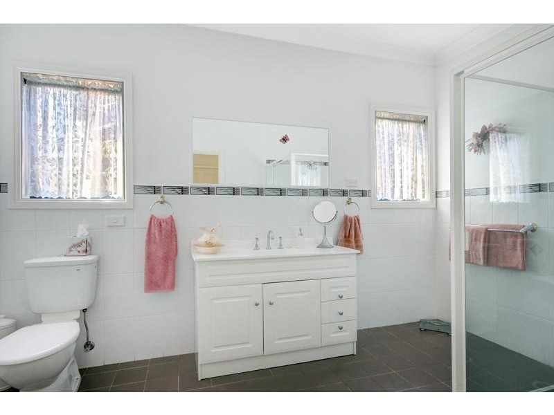 12 Delmont Street, Kanahooka NSW 2530