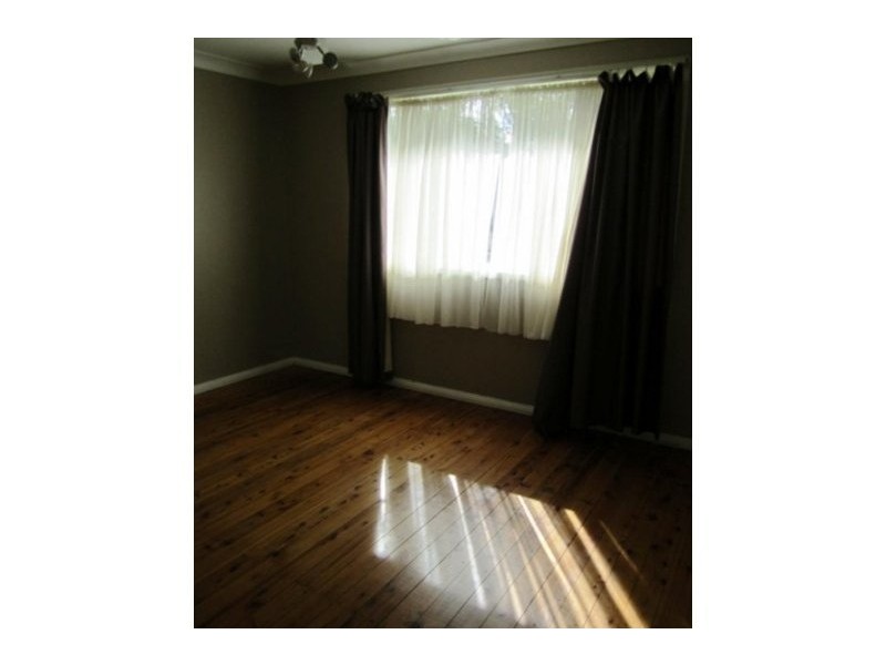 11 Cleary Avenue, Kanahooka NSW 2530