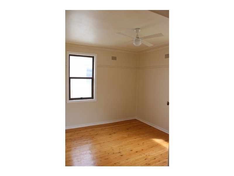 28 Massey Street, Berkeley NSW 2506