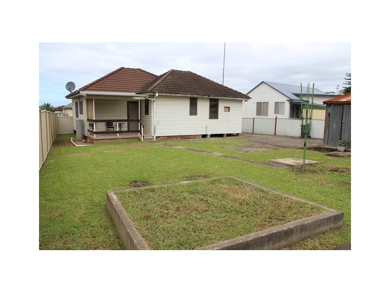 28 Massey Street, Berkeley NSW 2506