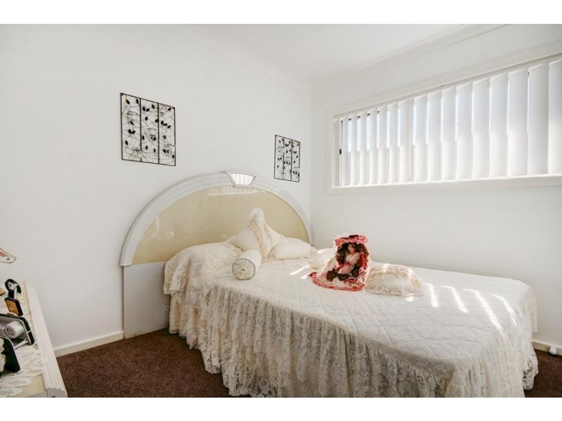 8 Penterong Way, Haywards Bay NSW 2530