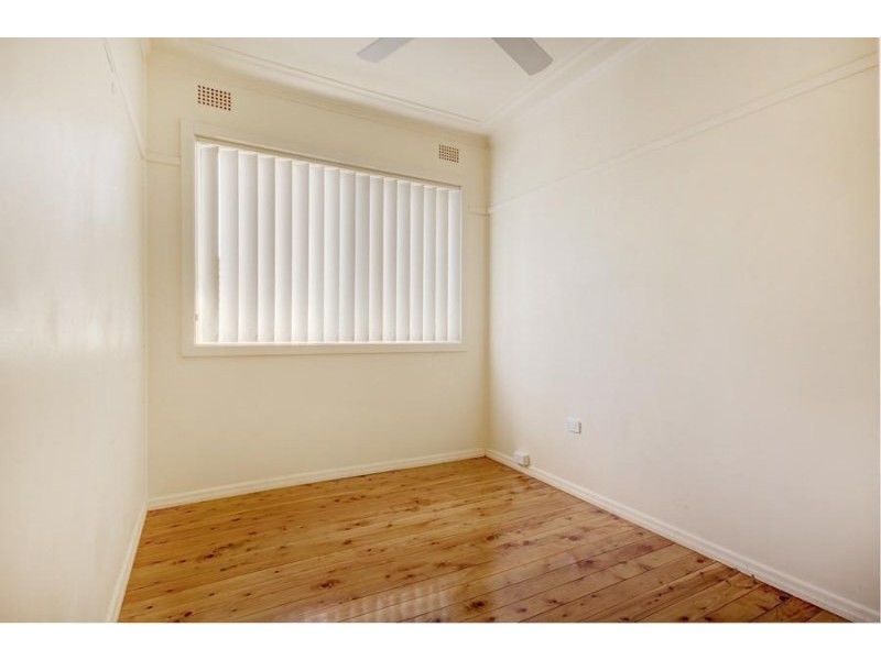 12 Devon Road, Dapto NSW 2530