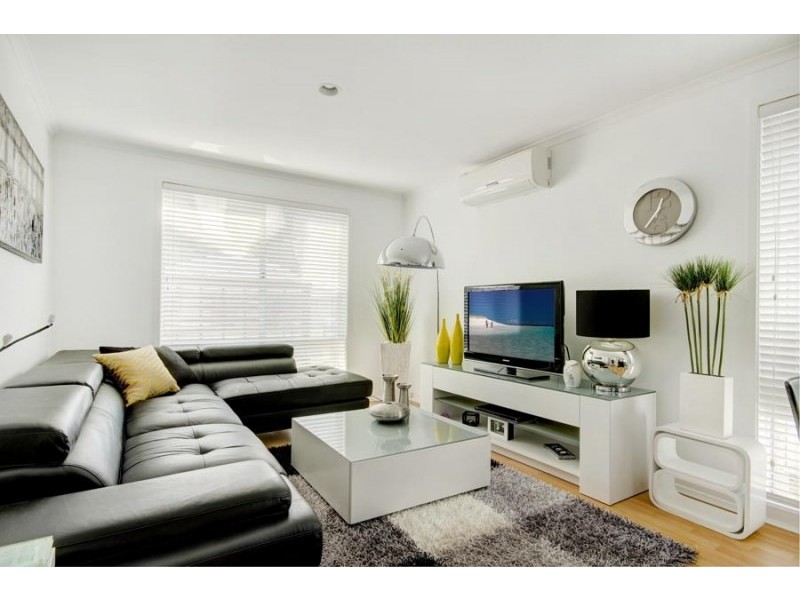 18A Cawdell Drive, Albion Park NSW 2527