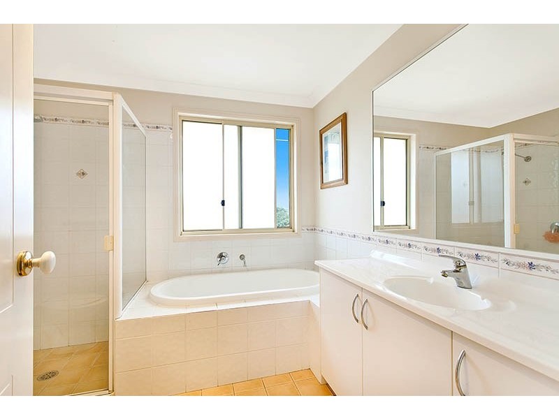 74 Horsley Drive, Horsley NSW 2530