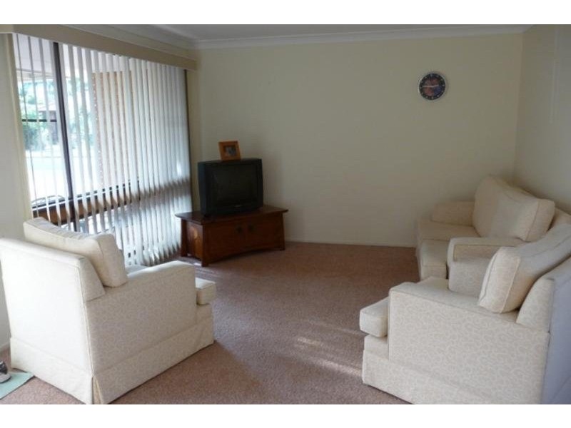 17 Greenbrook Place, Horsley NSW 2530