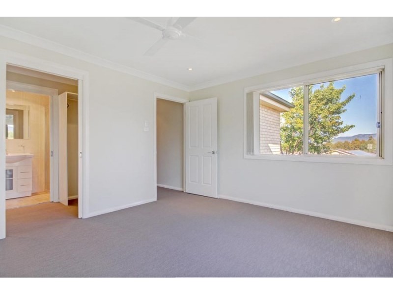 2/27 Shiraz Drive, Dapto NSW 2530