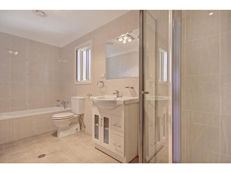 2/27 Shiraz Drive, Dapto NSW 2530
