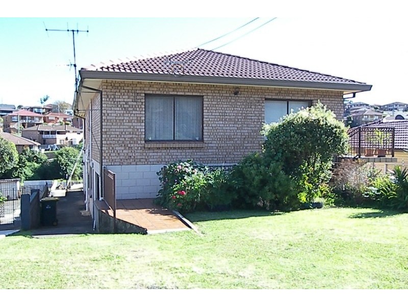 2/44 Jane Avenue, Warrawong NSW 2502