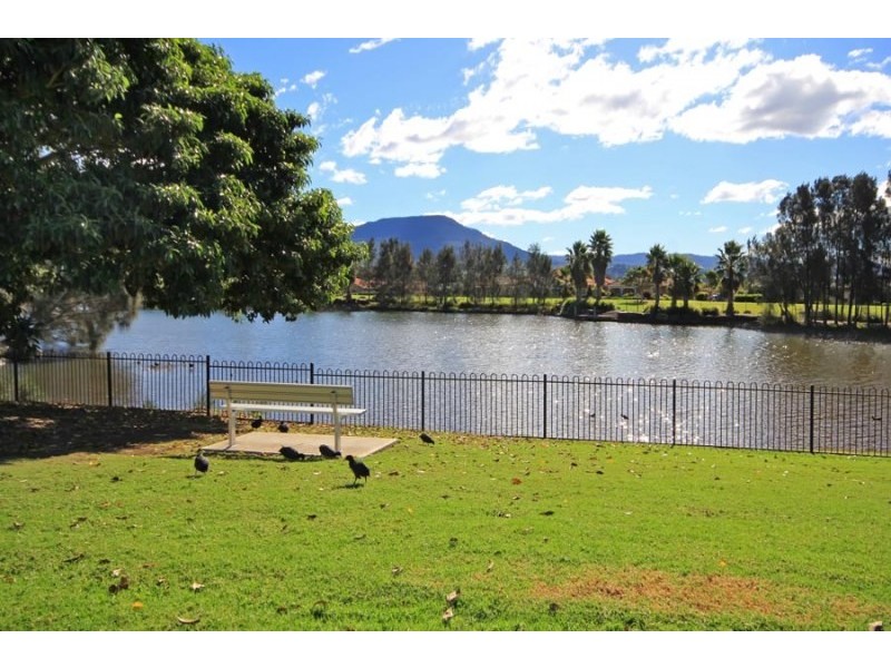 36 Stanthorpe Drive, Kanahooka NSW 2530