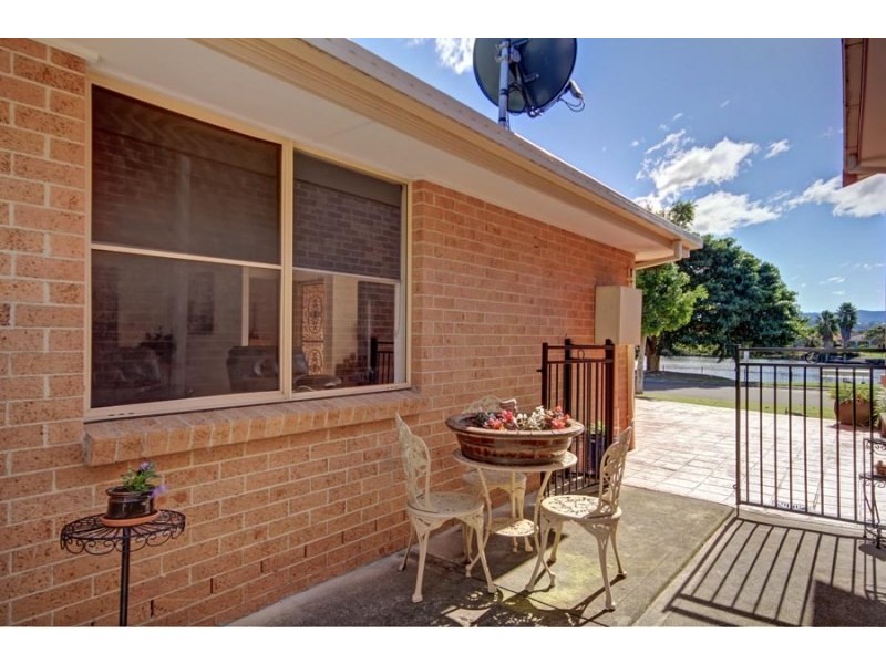 36 Stanthorpe Drive, Kanahooka NSW 2530