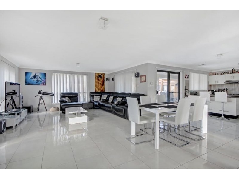 128 Horsley Drive, Horsley NSW 2530