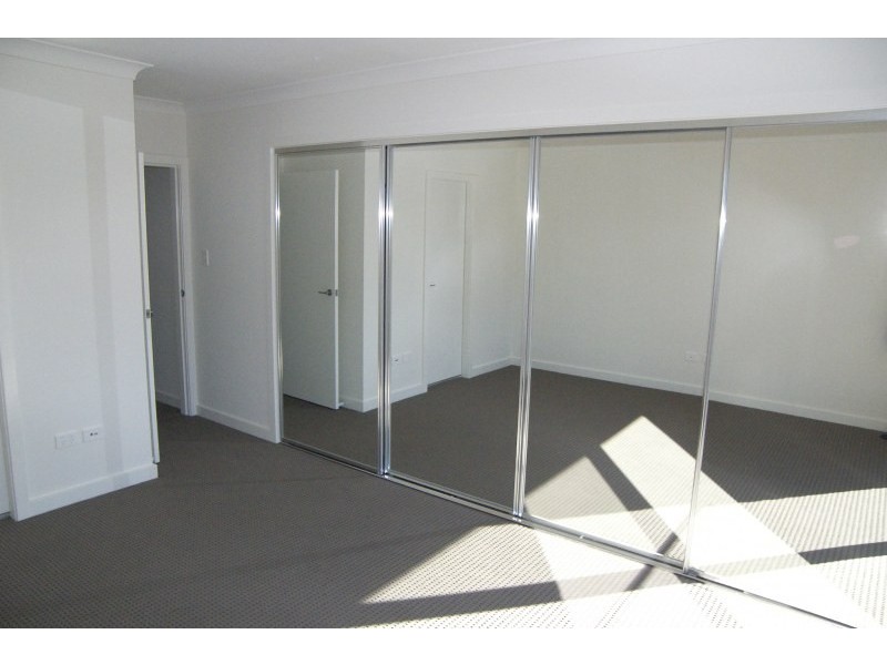 25/12 Propane Street, Albion Park NSW 2527