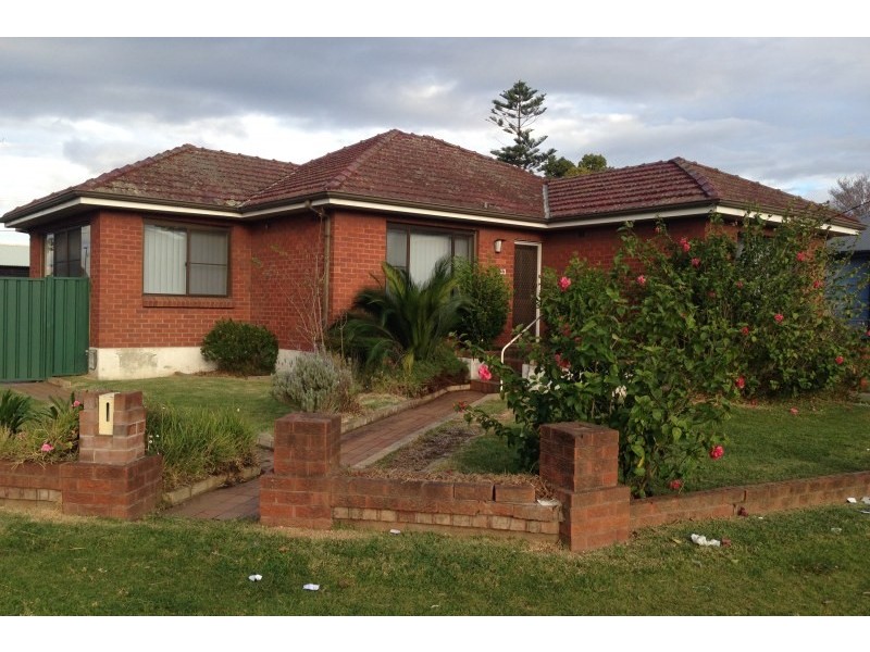 33 Marshall Street, Dapto NSW 2530