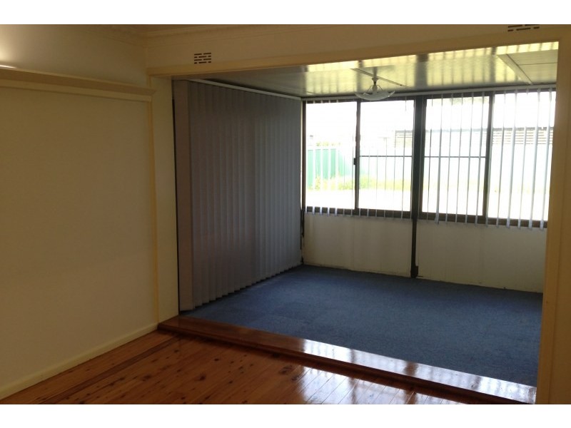 33 Marshall Street, Dapto NSW 2530