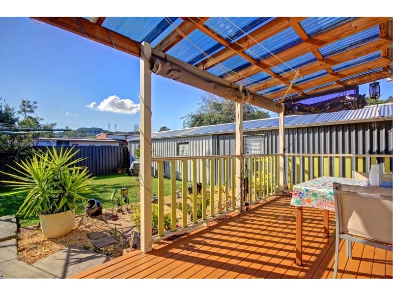 572 Northcliffe Drive, Berkeley NSW 2506