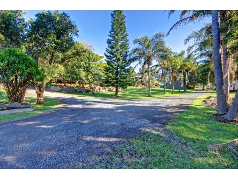 70 Paynes Road, Kembla Grange NSW 2526