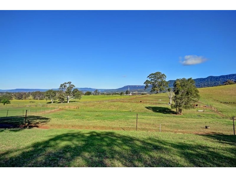 70 Paynes Road, Kembla Grange NSW 2526