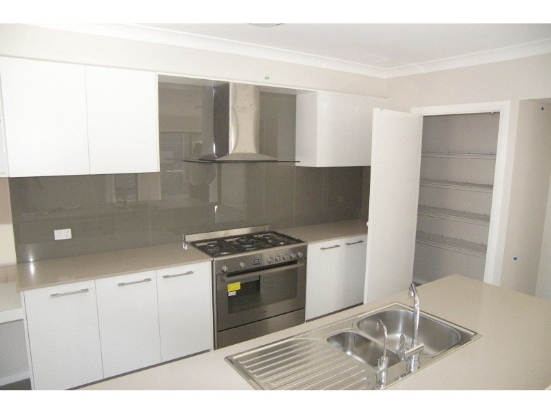 43 Brooks Reach Road, Horsley NSW 2530