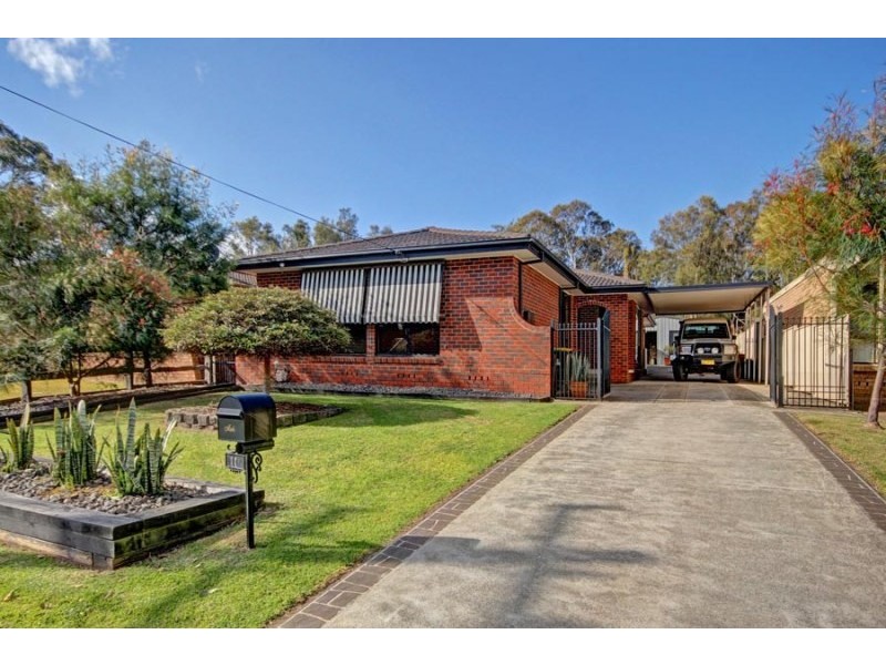 11 Manuka Avenue, Dapto NSW 2530