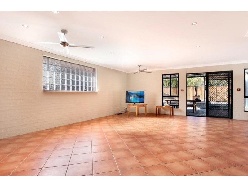 11 Manuka Avenue, Dapto NSW 2530