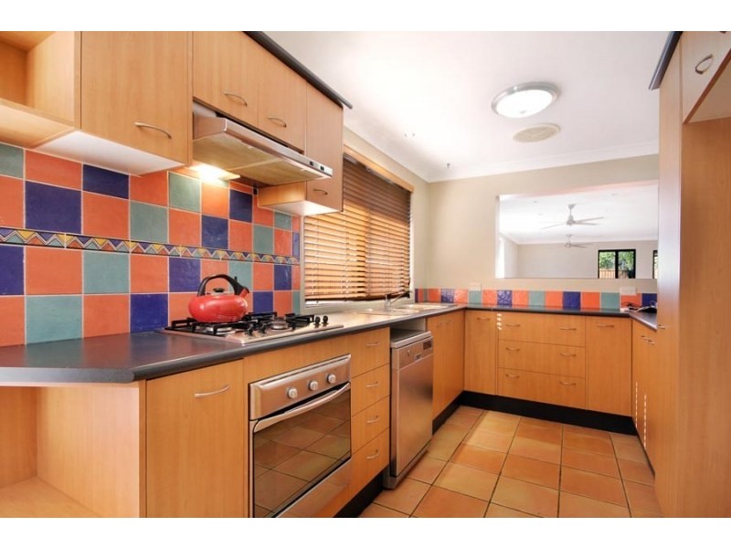 11 Manuka Avenue, Dapto NSW 2530