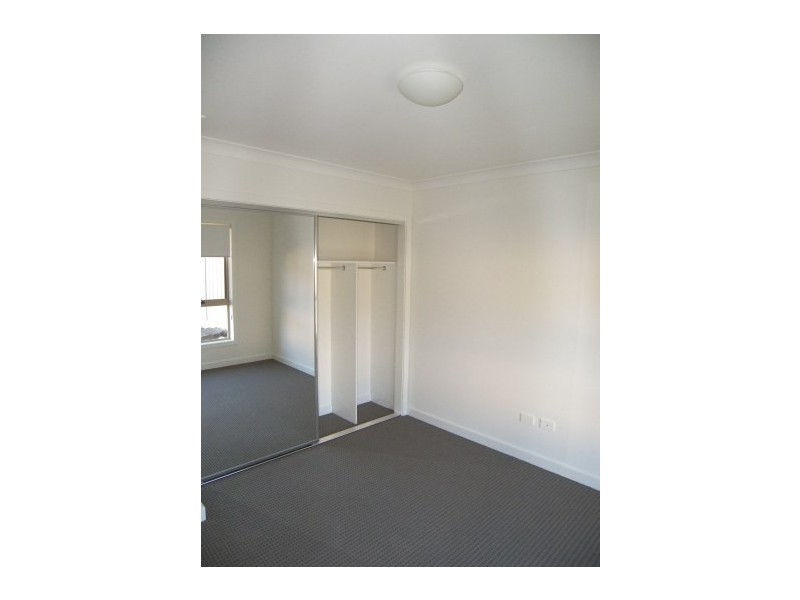 25/12 Propane Street, Albion Park NSW 2527